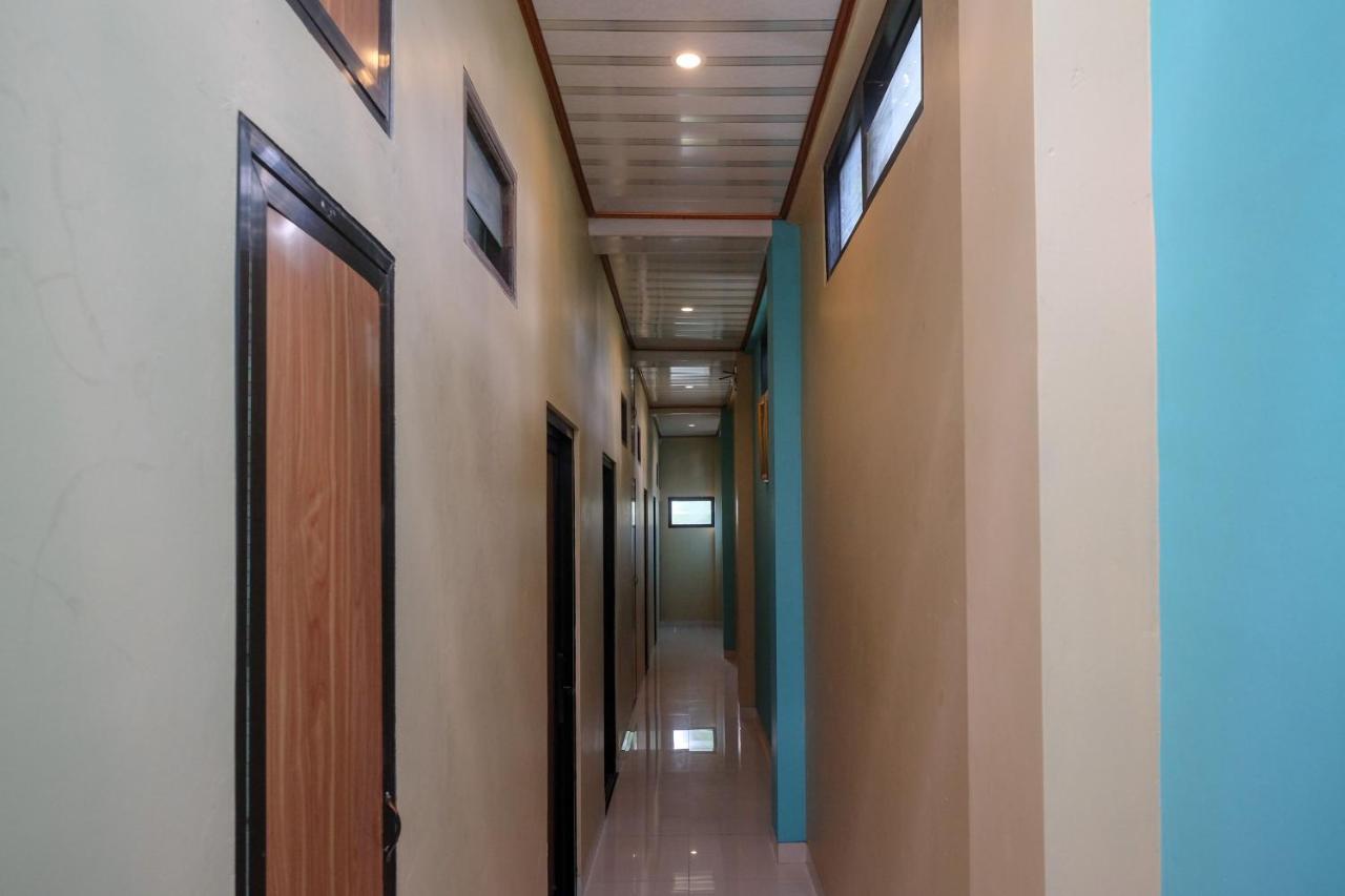 Sans Hotel Kumbang Yogyakarta By Reddoorz Exterior foto